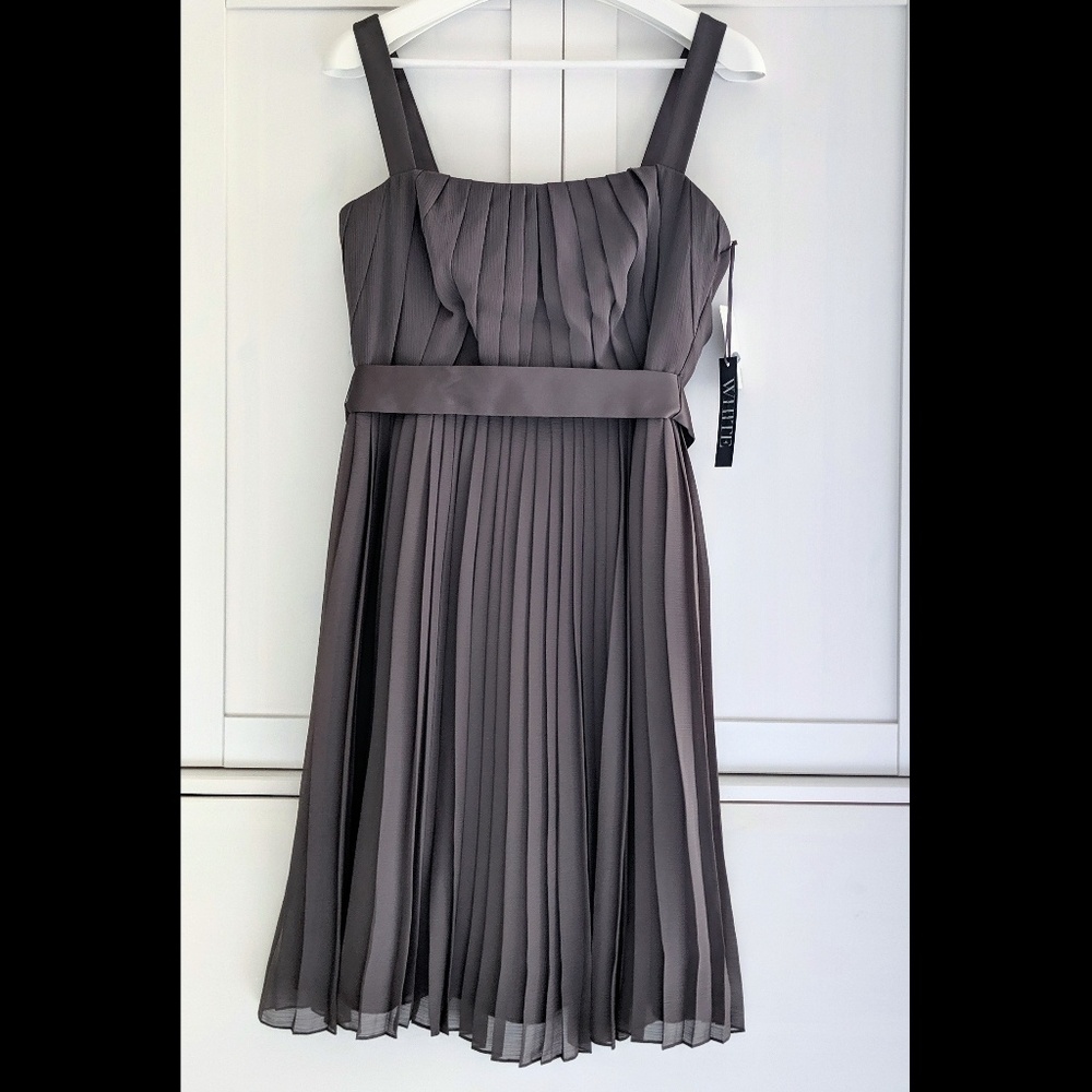 NWT White by Vera Wang Dress in Charcoal